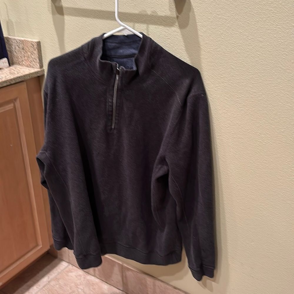 Tommy Bahama Men's dark grey half zip shirt